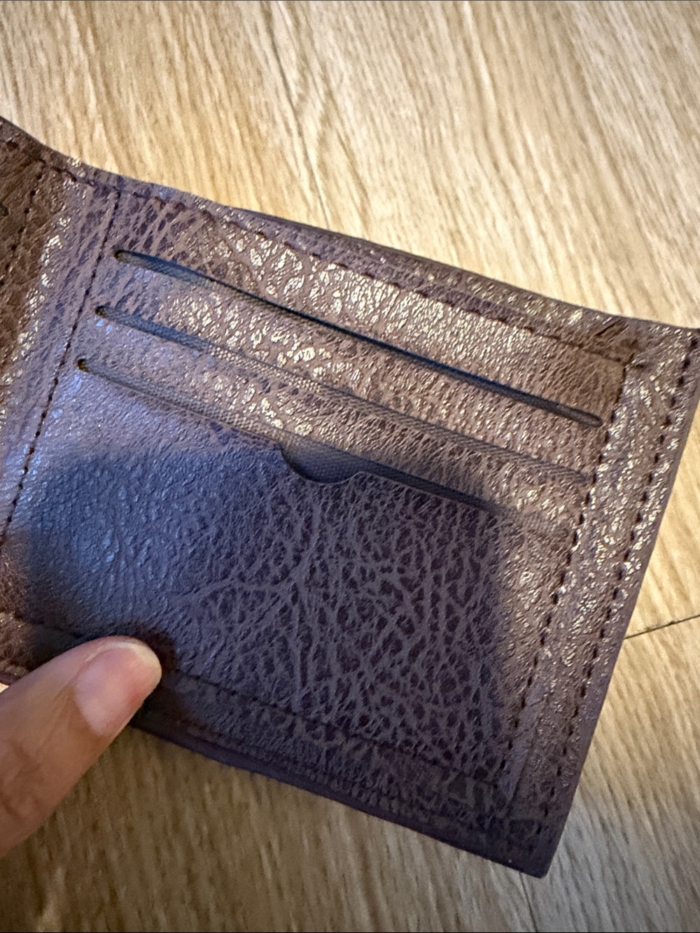 Moon Grass Brown Leather Men’s Wallet NIP - Picture 12 of 14